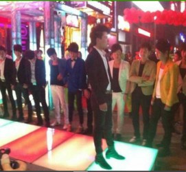 巴中深圳夜总会伴游模特雇用(深圳KTV模特雇用)