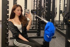 巴中我是一名瑜伽锻练外加兼职模特(我是一名瑜伽锻练外加兼职模特小说)