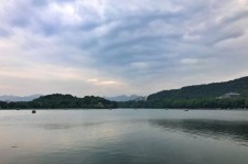 巴中杭州自助游(杭州自助游旅游攻略)