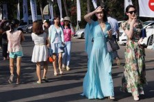 巴中上海商务伴游男雇用(上海雇用高端伴游一天20万)
