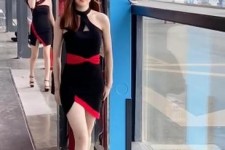 巴中女孩为挣钱在学校兼职当模特的简单介绍