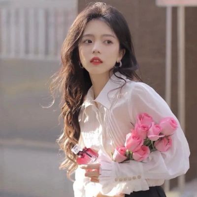 巴中想要应聘去伴游公司上班，但是却不晓得该怎么做