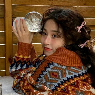 巴中伴游女生郑晓涵的资料