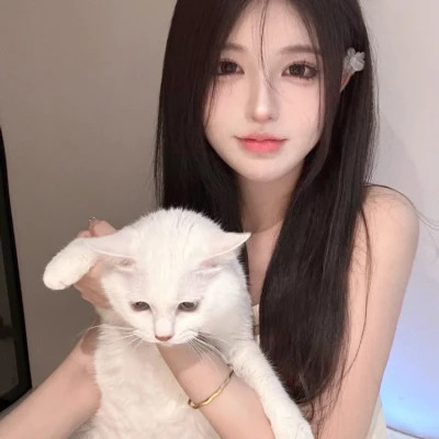 巴中伴游女生陈露晞的资料