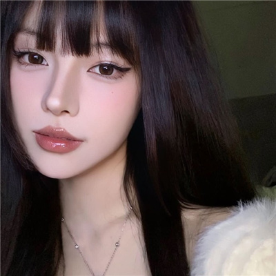 巴中伴游女生钟晚意的资料