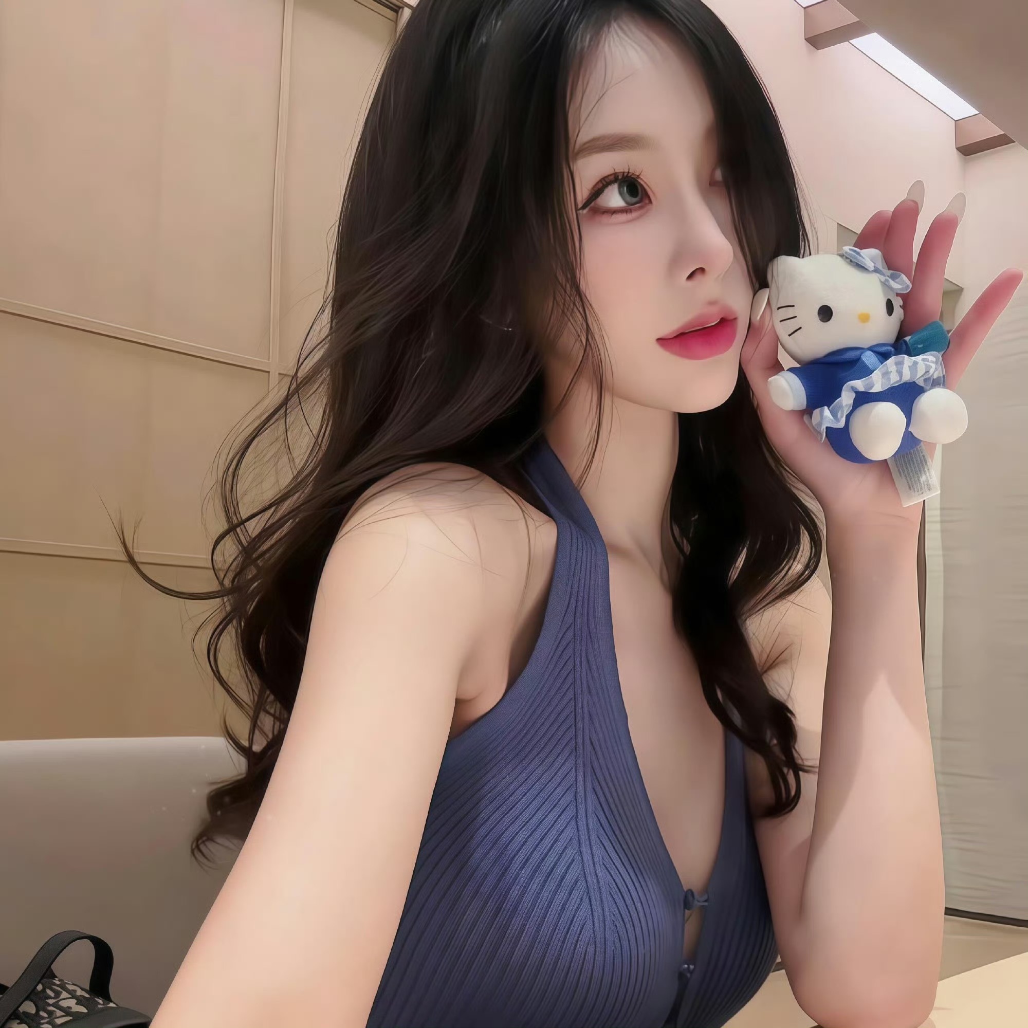 巴中伴游女生鹿小婷的资料