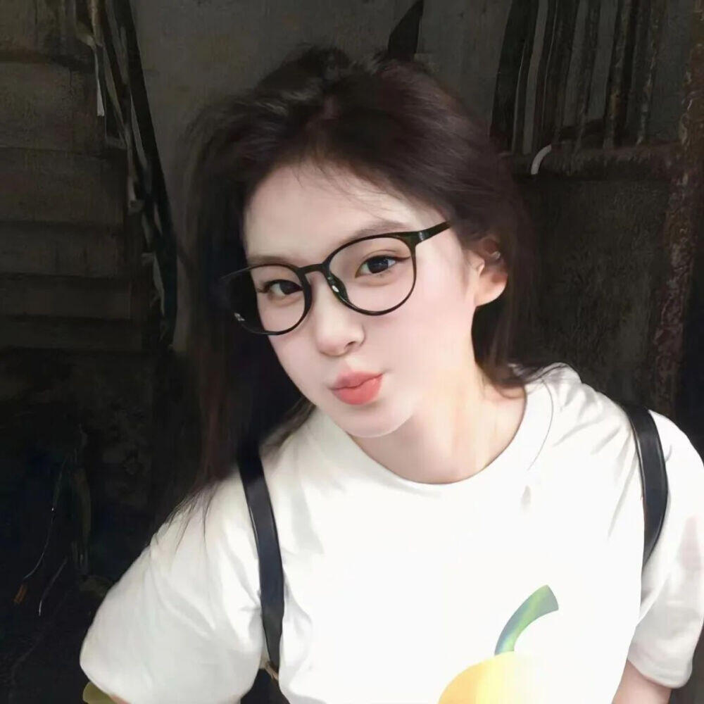 巴中伴游女生桃桃的资料