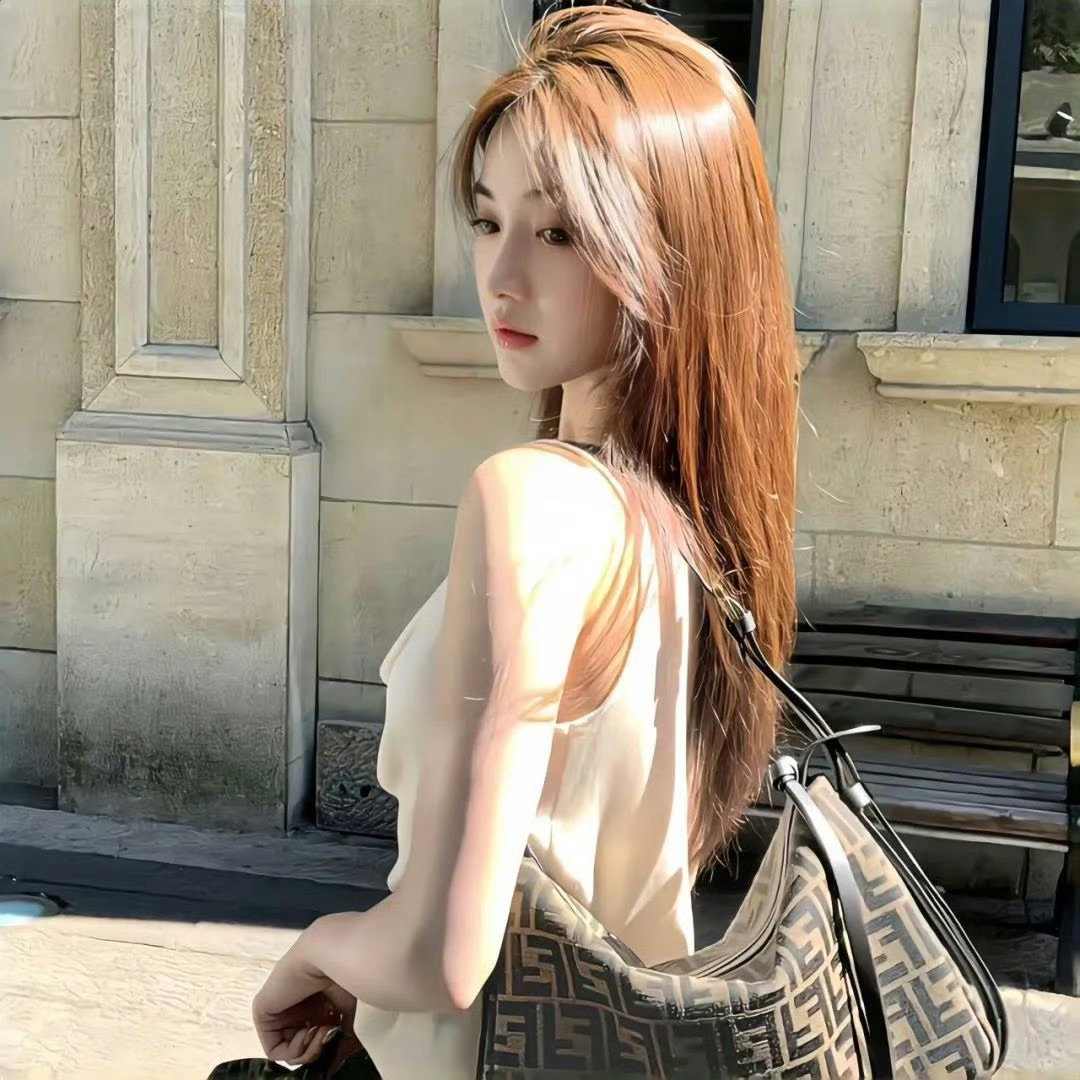 巴中伴游女生夏夏的资料