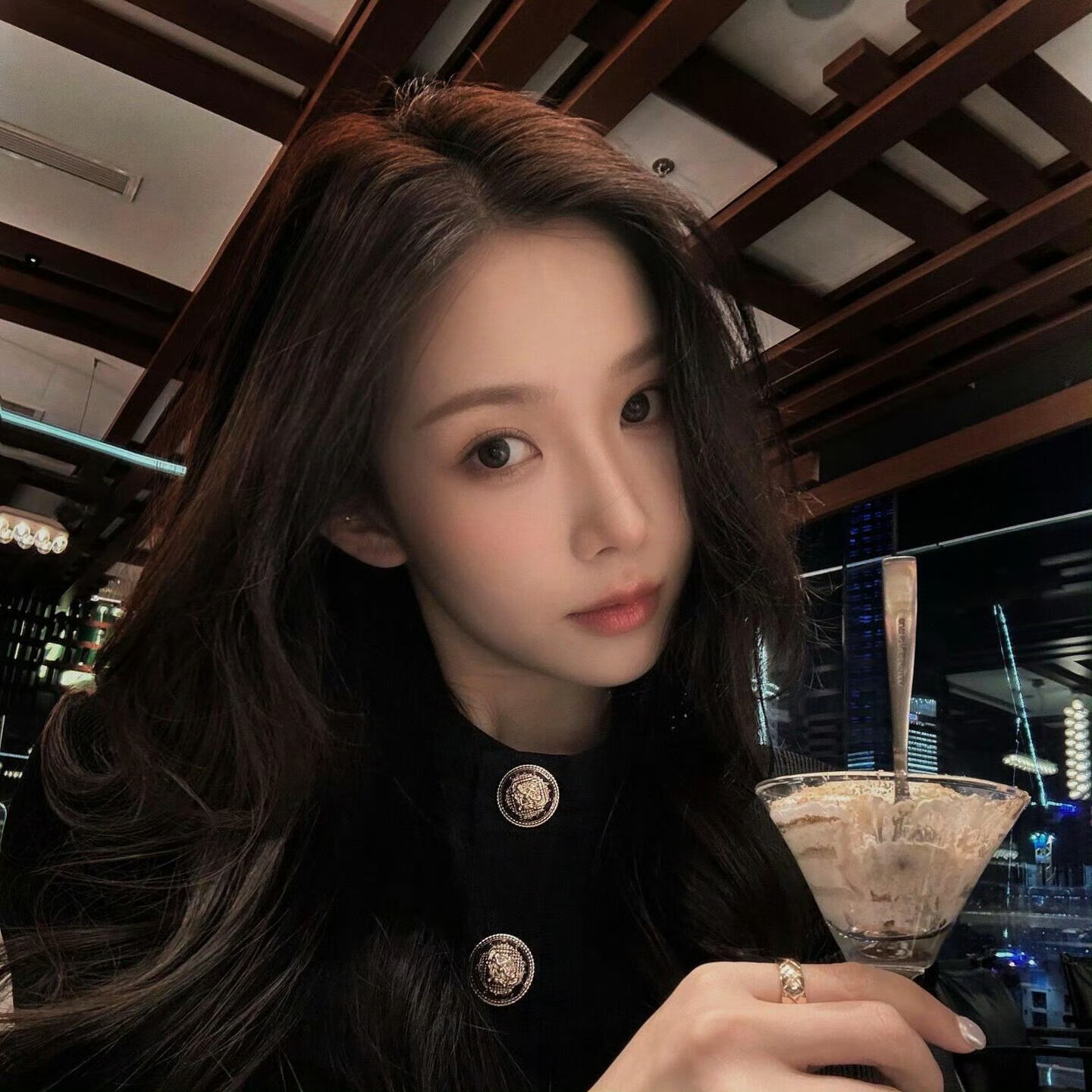 巴中伴游女生周晓雯的资料