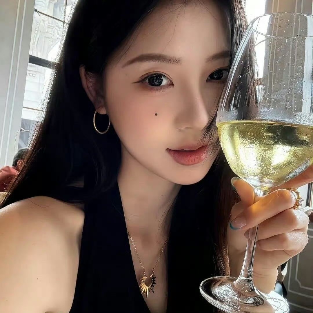 巴中伴游女生 | 张诗涵的资料